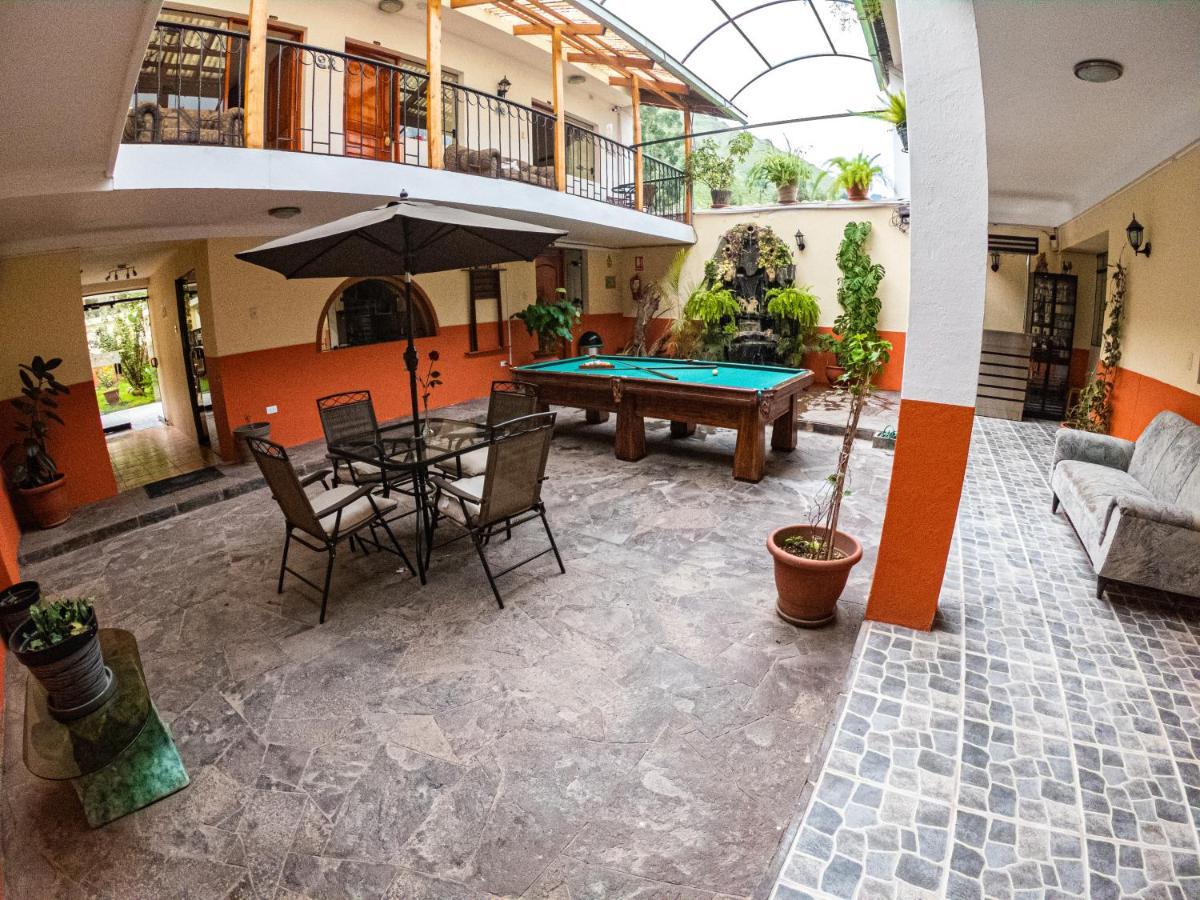 Hotel Los Laureles Calca Kültér fotó