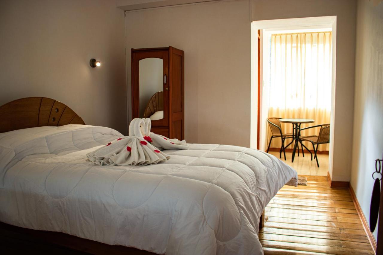 Hotel Los Laureles Calca Kültér fotó