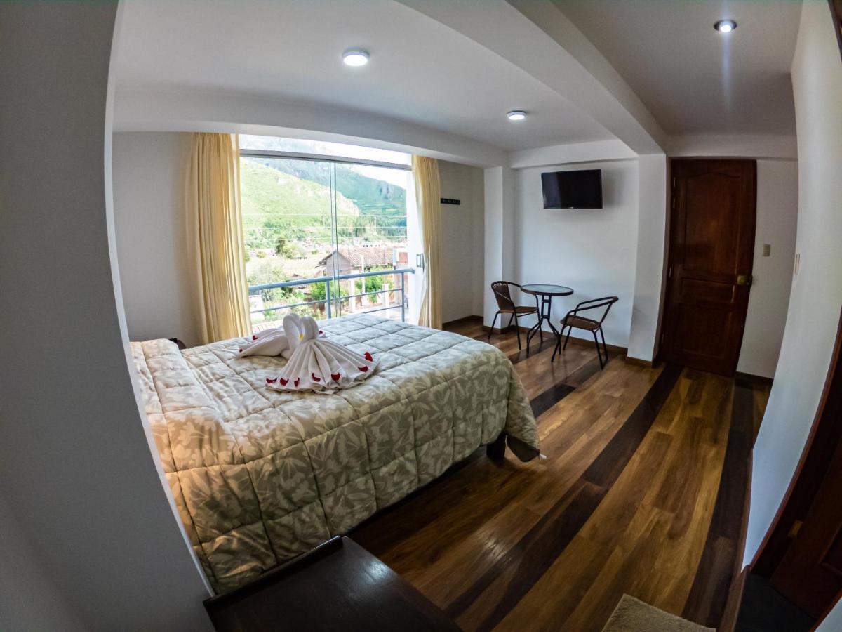 Hotel Los Laureles Calca Kültér fotó