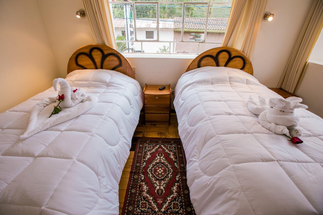 Hotel Los Laureles Calca Kültér fotó